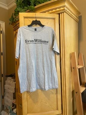 Gildan even Williams bourbon gray tee xl